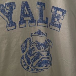 Unisex/Men/Women L Yale university t-shirt white and baby blue NEW